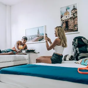 Hotel Neos